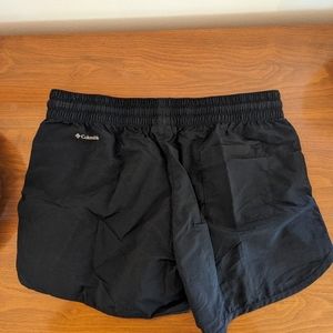 Columbia Hiking Camping Shorts women medium Black